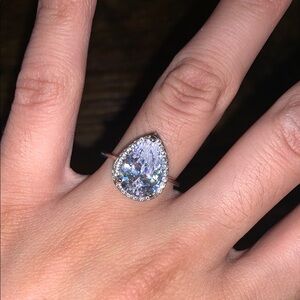 Elegant Silver Teardrop Ring